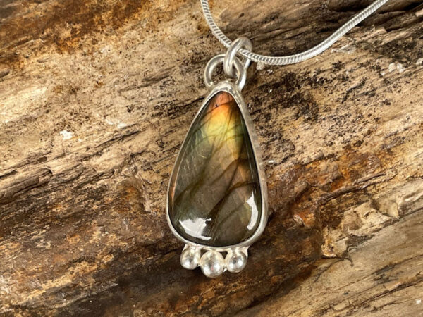 Labradorite and Silver Pendant
