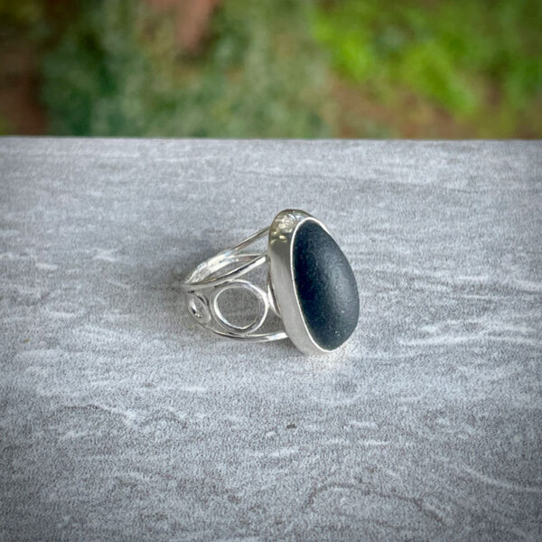 Black Stone Ring size 6